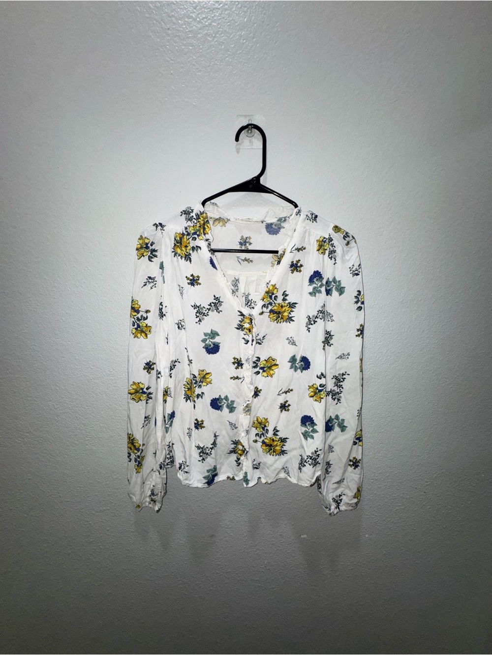 Mango White Floral Button-Front Blouse - Read Description